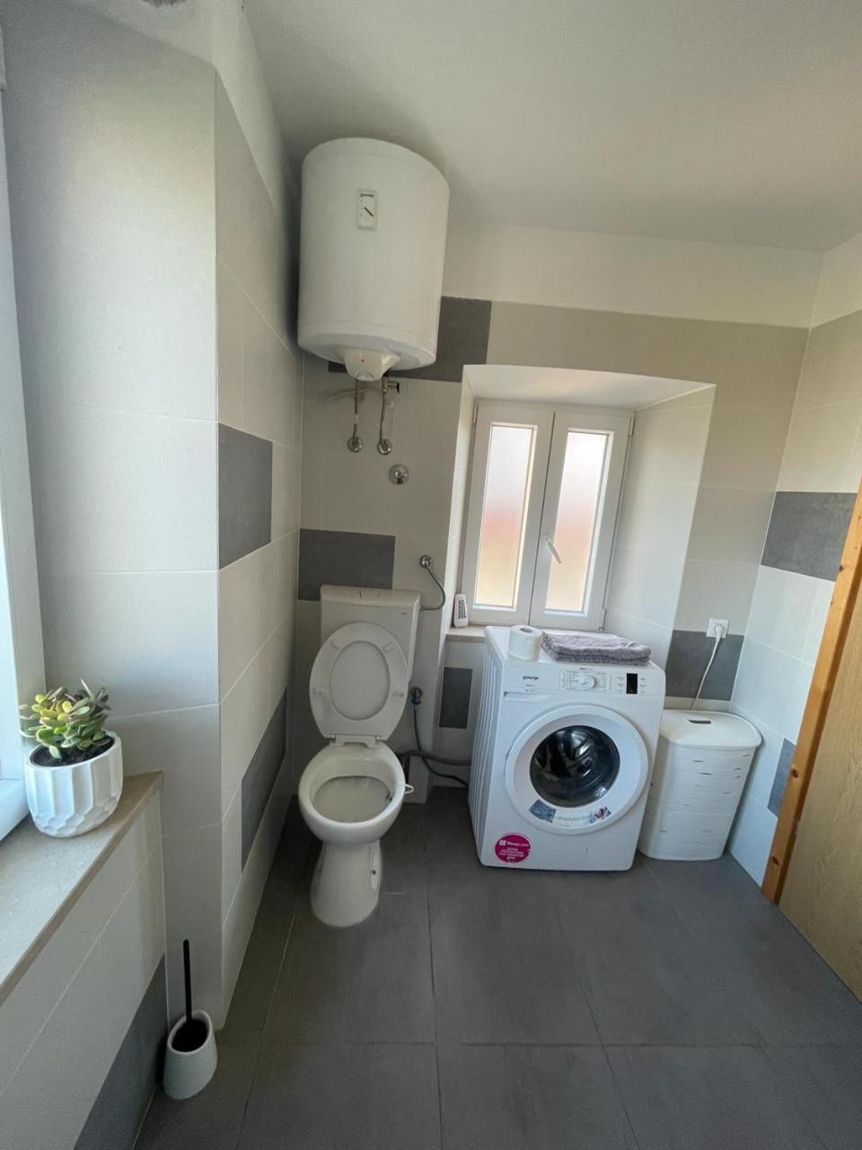 Amani Modern Apartment 鲁巴达 外观 照片